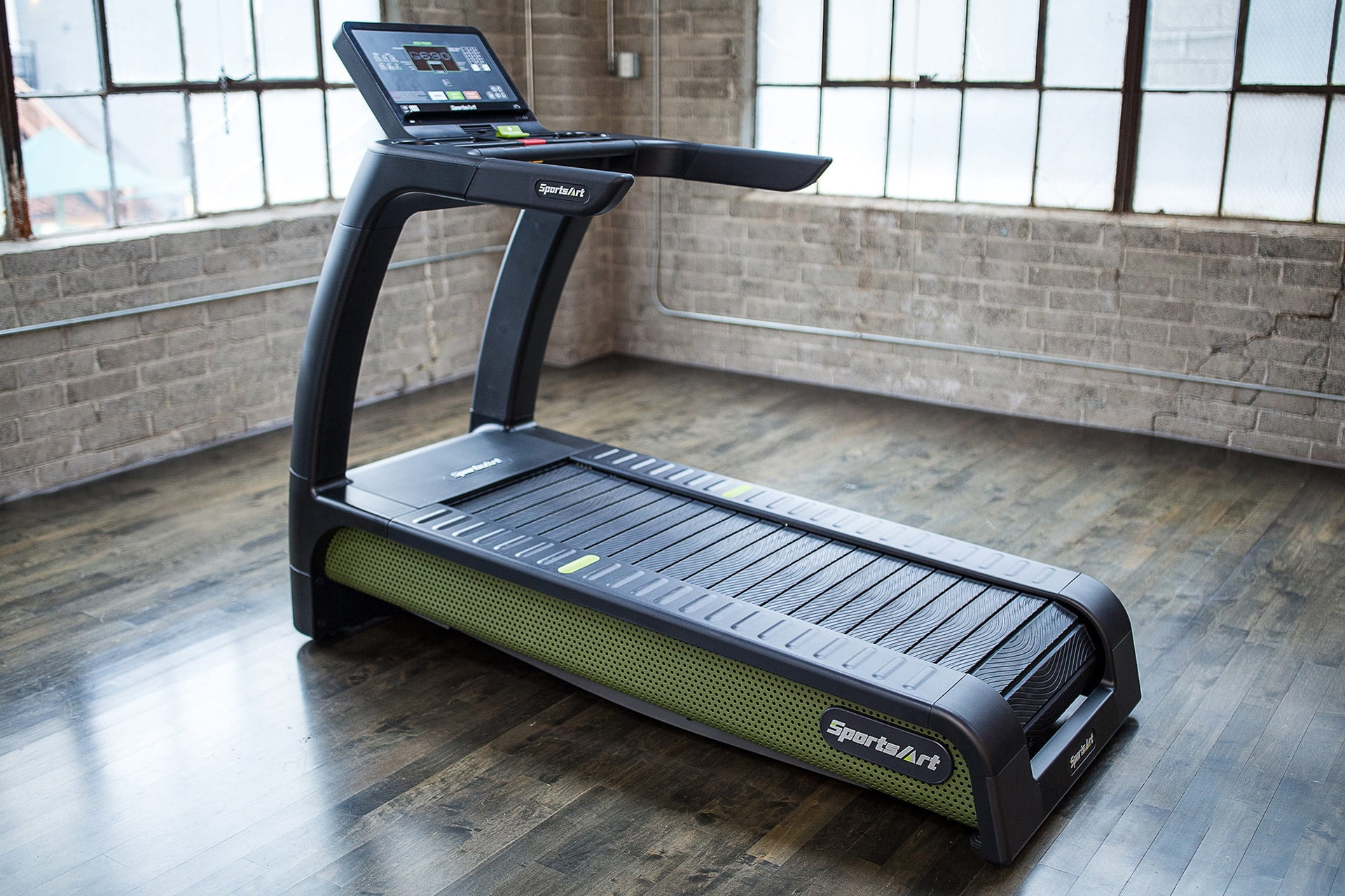 G690-Verde-Treadmill-2